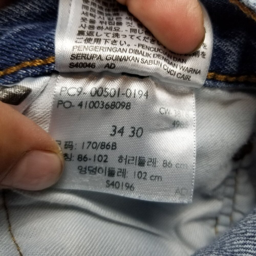 Levis Jeans Mens 34x30 Blue 501 Cotton Denim Button Fly Classic Straight - Picture 14 of 15